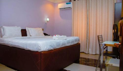 Large Double Room