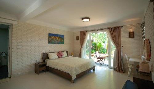 King Room with Lake View