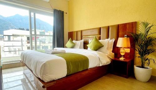 Deluxe Double Room with Balcony