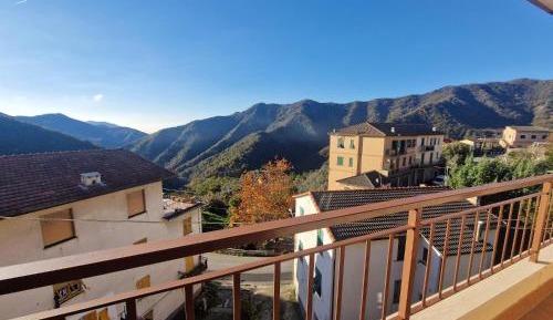 Superior One-Bedroom Apartment with Balcony