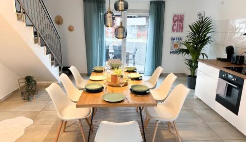 Three-Bedroom Holiday Home 