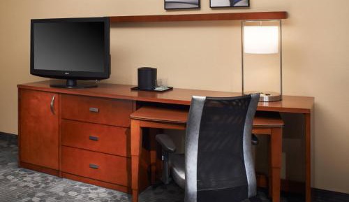 One-Bedroom King Suite
