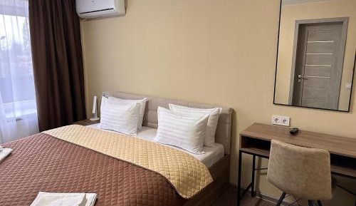 Suite with Hot Tub