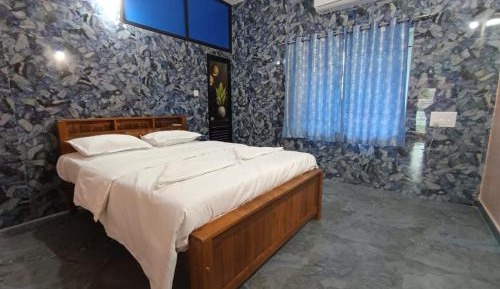 Four-Bedroom Holiday Home