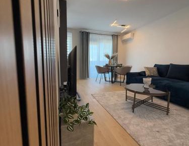 One-Bedroom Apartment with Terrace