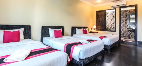Deluxe Family room with breakfast