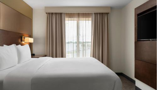 Two-Bedroom Suite with Roll-In Shower - Mobility Accessible