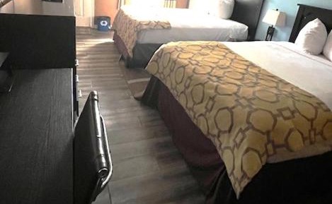 Queen Room with Two Queen Beds - Non-Smoking