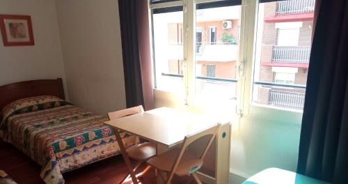 Triple Room with City View