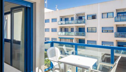 Superior One-Bedroom Apartment