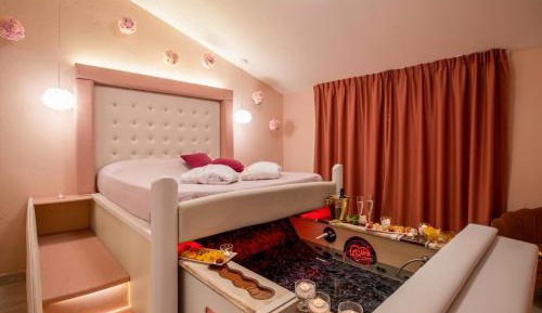 Double Room with Spa Bath