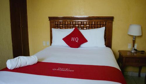 Standard Queen Room