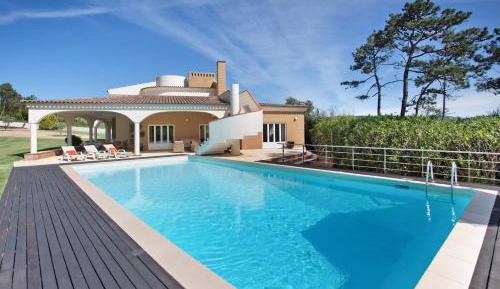 Villa with Garden View