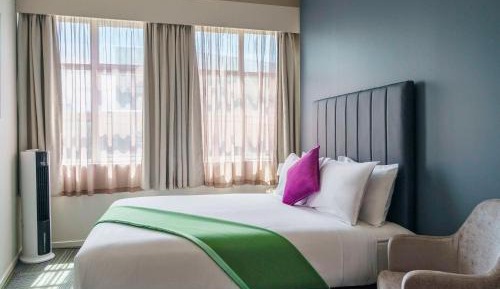 Standard Queen Room