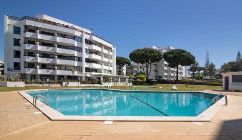 Superior One-Bedroom Apartment with Balcony
