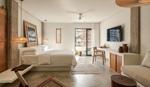 Superior King Room