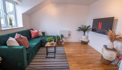 Deluxe Apartment