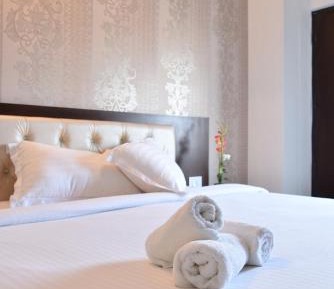 Deluxe Room (1 adult + 2 children)