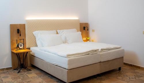 One-Bedroom Apartment with Terrace