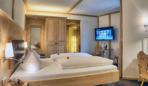 Deluxe Double Room with Bath