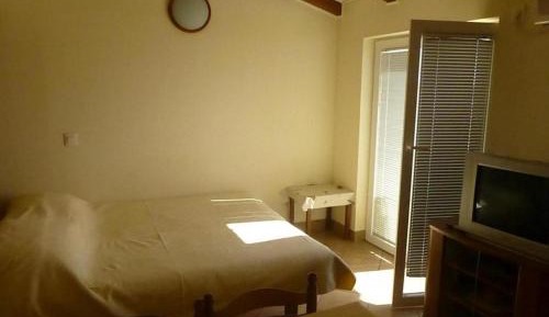 One-Bedroom Apartment with Terrace and Sea View