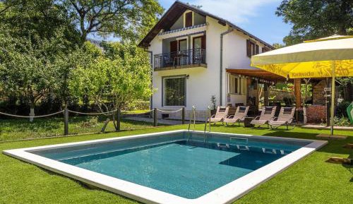 Two-Bedroom Holiday Home