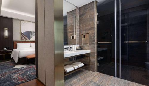 Executive King Suite