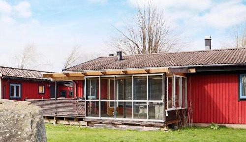 Two-Bedroom Holiday Home