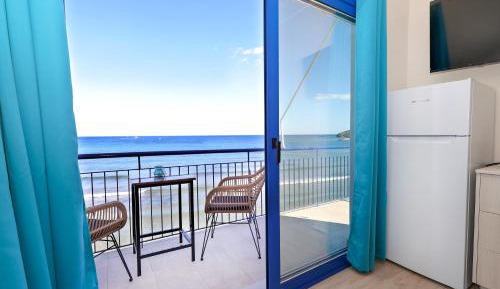 Family Room with Sea View
