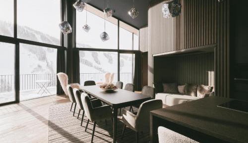 Deluxe 2 Bedroom Penthouse with Sauna