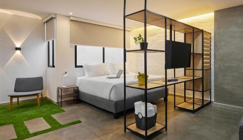 Deluxe Suite