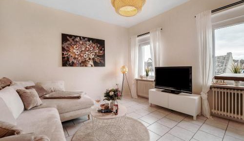 Superior One-Bedroom Apartment