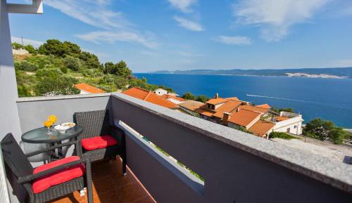 Studio Apartment with Sea View