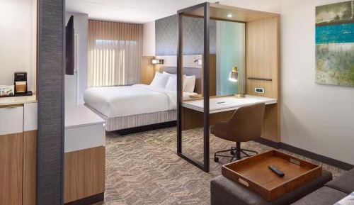 King Suite with Trundle Bed