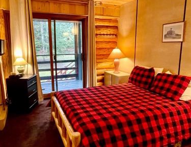 Queen Room with Balcony