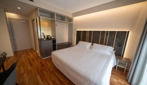 Superior Double or Twin Room with Sea View