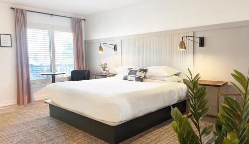 Superior King Room