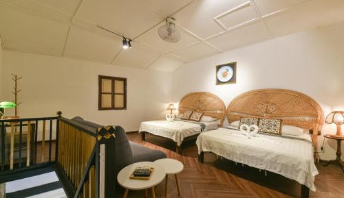 Deluxe Family Room