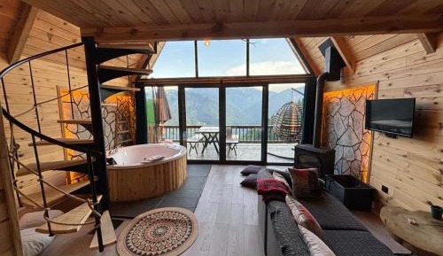 Deluxe Double Room with Bath