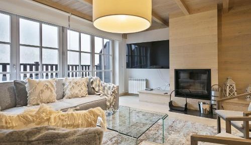 Five-Bedroom Apartment