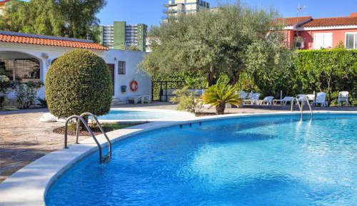 Double or Twin Room with Extra Bed (3 Adults)