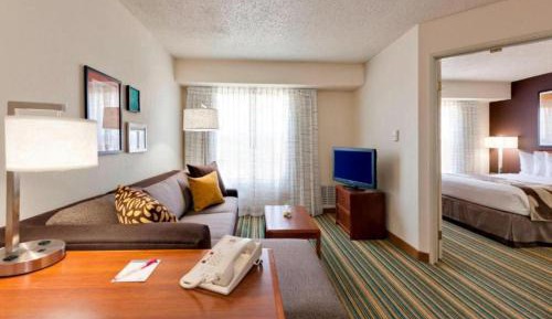 One-Bedroom Suite