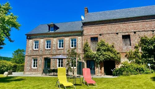 Three-Bedroom Holiday Home 