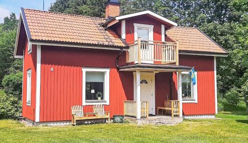 Two-Bedroom Holiday Home