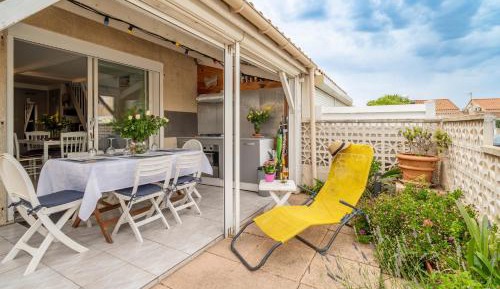Villa - Beach Front