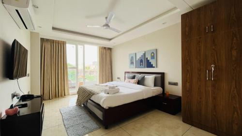 Junior Suite with Balcony