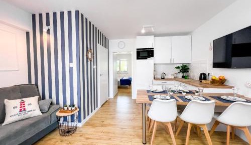 Deluxe One-Bedroom Apartment with Garden View