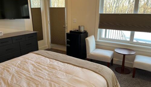 Queen Room with Balcony