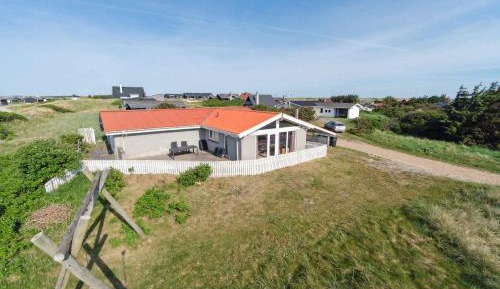 Four-Bedroom Holiday Home