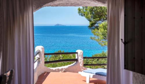 Villa - Beach Front